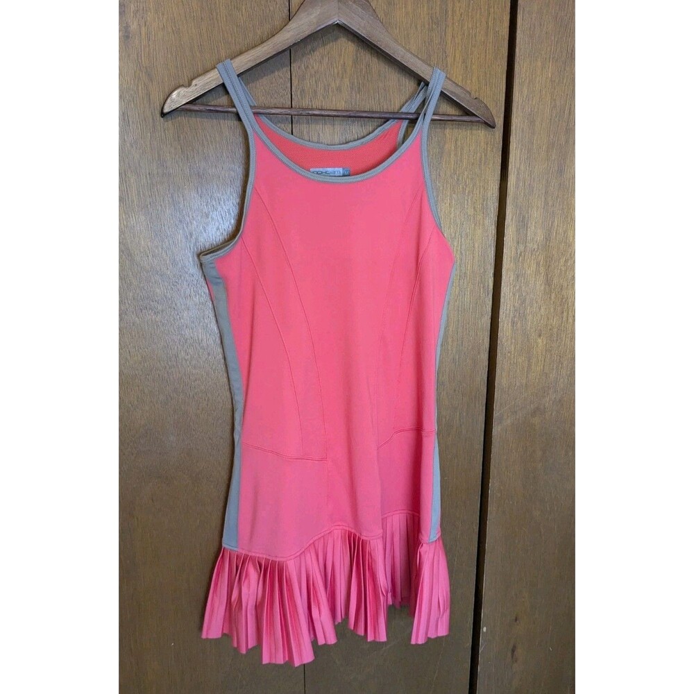 InPhorm NYC Women’s Tennis Dress Medium Coral Pink Gray Pleated Activewear Golf